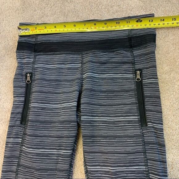 Lululemon Inspire Tight II (Mesh)
Cyber Black Deep Coal / Black Sz 6 - Picture 8 of 13